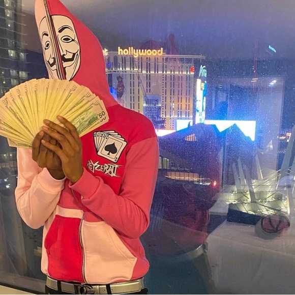 “Bet On Myself” brand zip up hoodie (shades of pink) - Picture 2 of 3